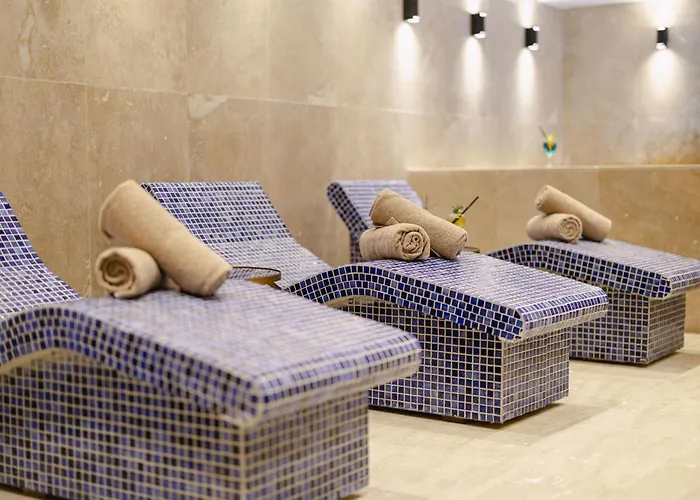 Gold Majesty Hotel