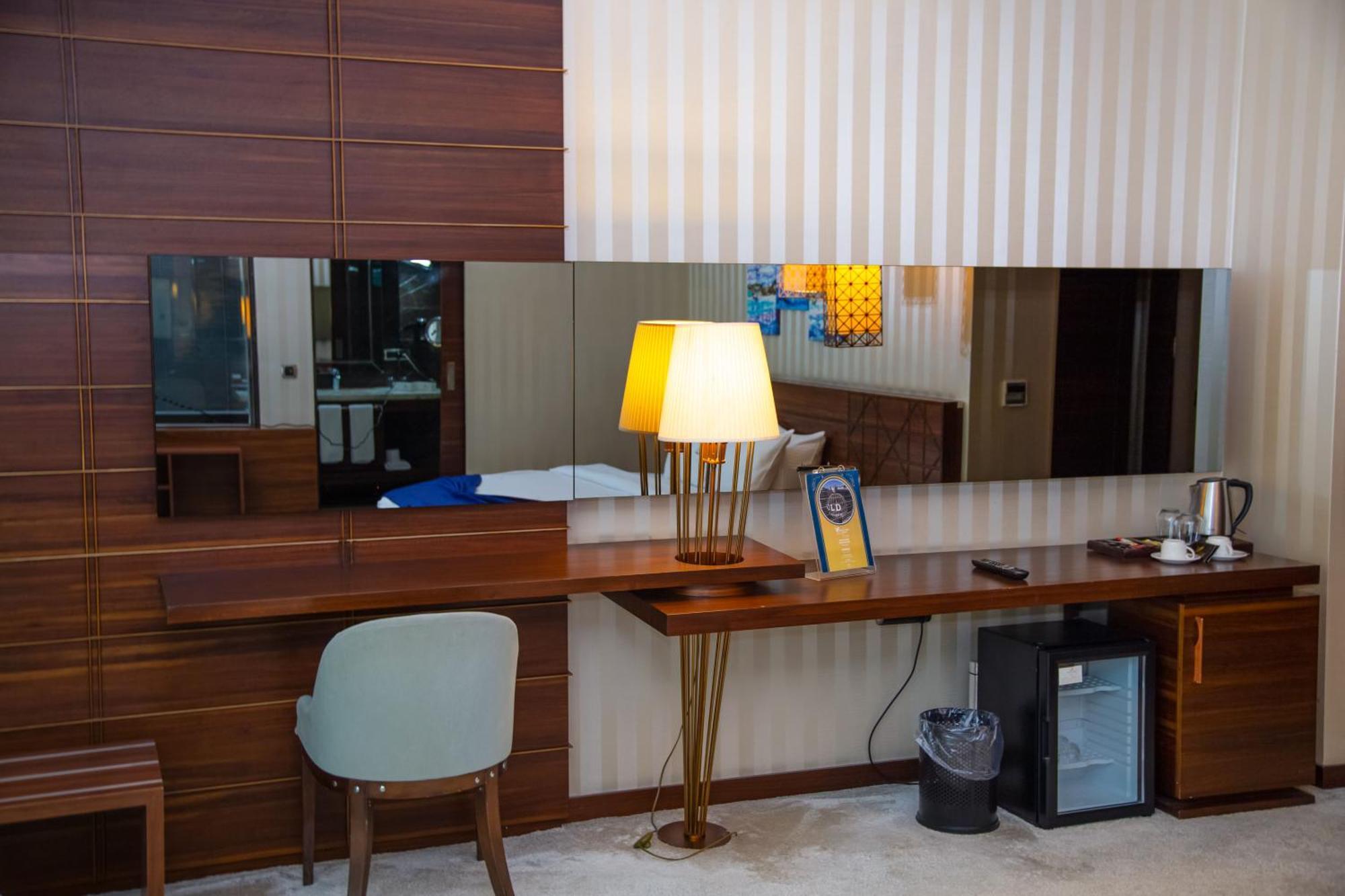 Gold Majesty Hotel